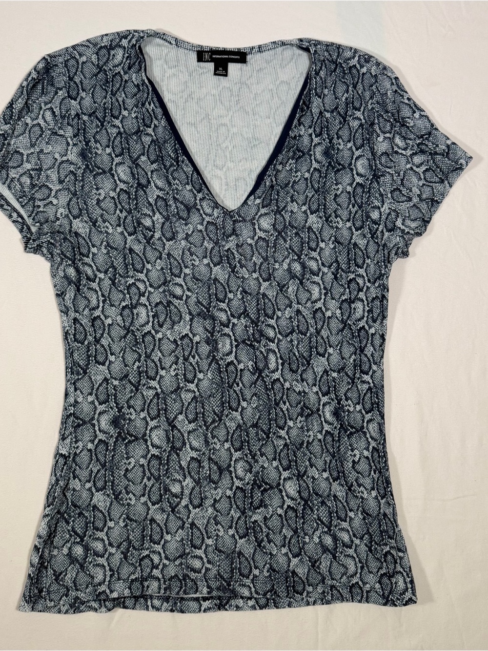INC International Concepts Navy Blue Snake-Print V-Neck Short Sleeve Top